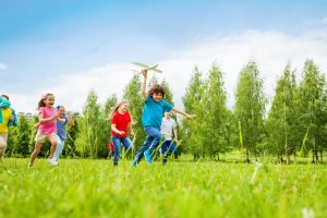 3 Ways to Get Your Kids Playing Outdoors